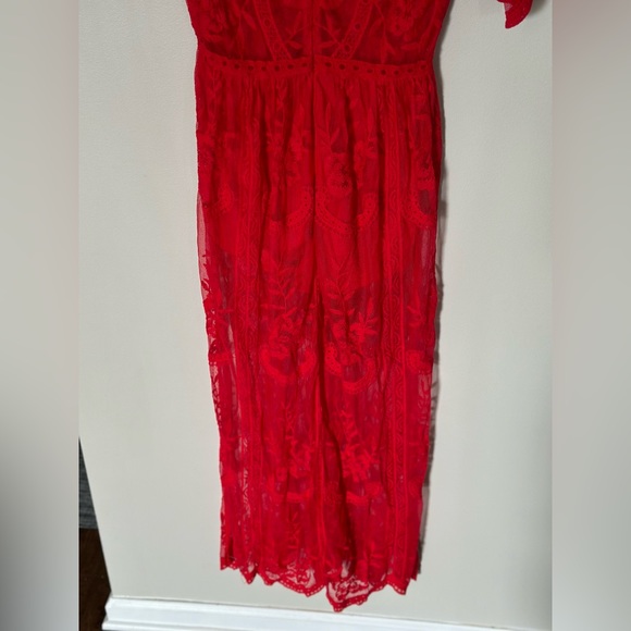 Semi sheer lace v neck maxi dress. - Picture 10 of 15